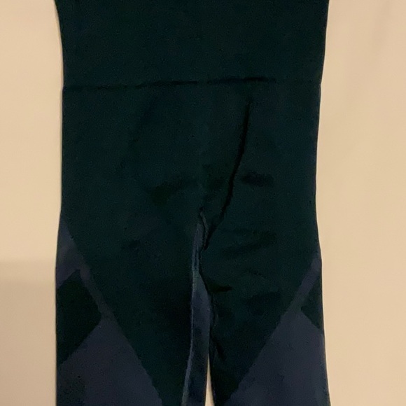 LNDR Spectrum HR 7/8 Leggings, Size XS/S Color Teal/ Navy blue - Picture 6 of 8